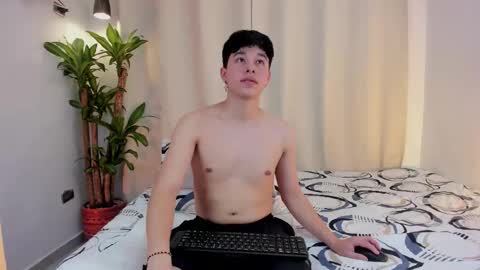 Snapshot of mrhot_night chatting on 01-15-26, 12:04 Bastian online show from 01-15-26, 12:04