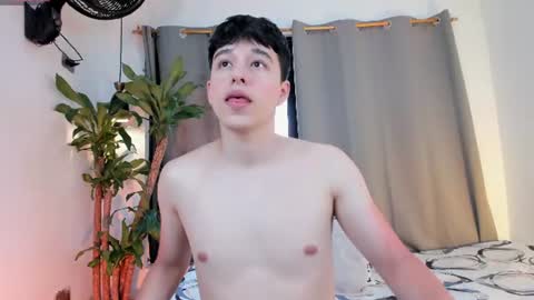 Snapshot of mrhot_night chatting on 06-25-26, 10:58 Bastian online show from 06-25-26, 10:58