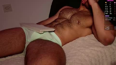 Snapshot of mrj9921 chatting on 03-10-26, 09:31 Juan online show from 03-10-26, 09:31