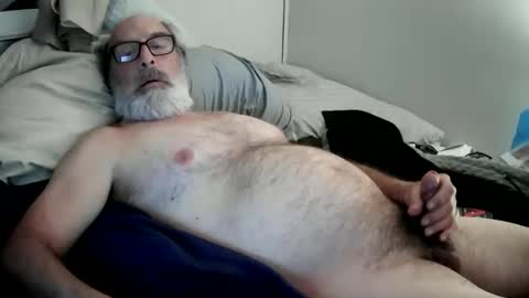 mrjames59 online show from 12-31-24, 03:12