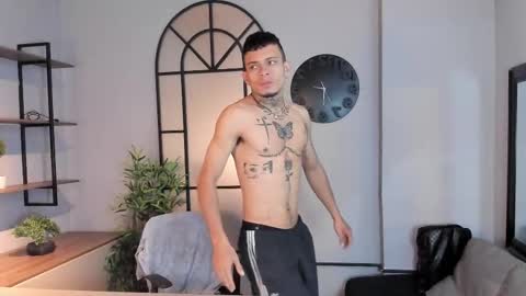 mrjustin_ online show from 10-20-25, 08:09