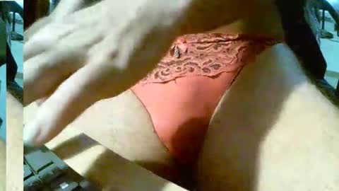 Snapshot of mrkat6969 chatting on 11-09-25, 11:03 mrkat6969 online show from 11-09-25, 11:03