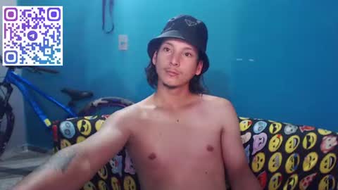 Snapshot of mrkingsaintx chatting on 06-22-26, 01:29 DEIVI online show from 06-22-26, 01:29
