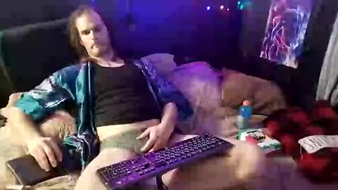 Snapshot of mrkinksized chatting on 01-14-25, 02:32 MrKinkSized online show from 01-14-25, 02:32