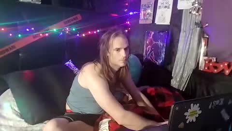 Snapshot of mrkinksized chatting on 02-02-25, 06:48 MrKinkSized online show from 02-02-25, 06:48