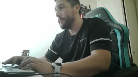 Snapshot of mrlilnice chatting on 01-18-26, 11:36 mrlilnice online show from 01-18-26, 11:36