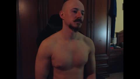 Snapshot of mrman0223 chatting on 04-10-26, 04:33 Antony online show from 04-10-26, 04:33