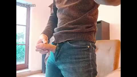 Snapshot of mrnobody6209 chatting on 03-10-25, 04:57 mrnobody6209 online show from 03-10-25, 04:57