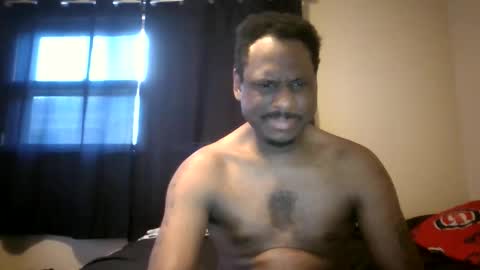 Snapshot of mroutla chatting on 05-10-26, 02:00 shaun online show from 05-10-26, 02:00