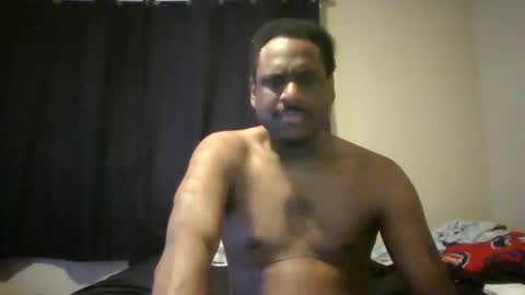 Snapshot of mroutla chatting on 05-11-26, 05:13 shaun online show from 05-11-26, 05:13