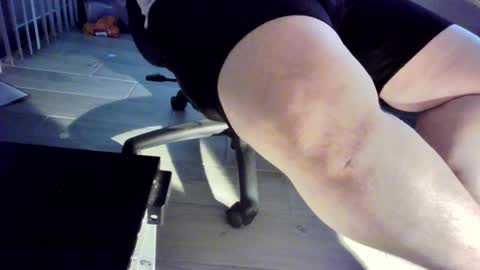 Guy online show from 02-25-25, 01:41
