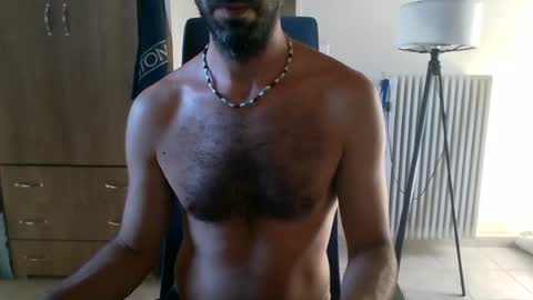 Snapshot of mrralph__90 chatting on 07-16-26, 01:39 Mrralph online show from 07-16-26, 01:39