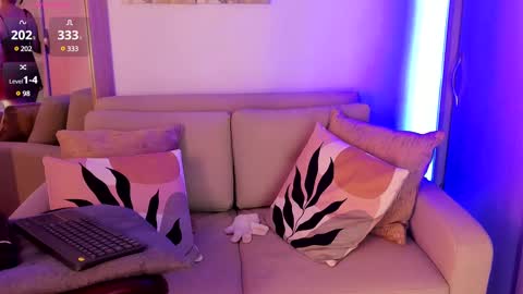 Griseld   online show from 02-23-25, 11:22