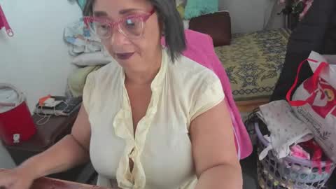 Snapshot of mrs_mommy chatting on 03-16-26, 06:45 mrs_mommy online show from 03-16-26, 06:45