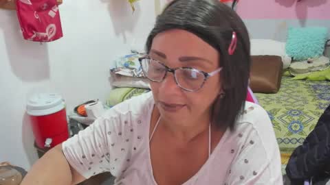 Snapshot of mrs_mommy chatting on 03-18-26, 06:55 mrs_mommy online show from 03-18-26, 06:55