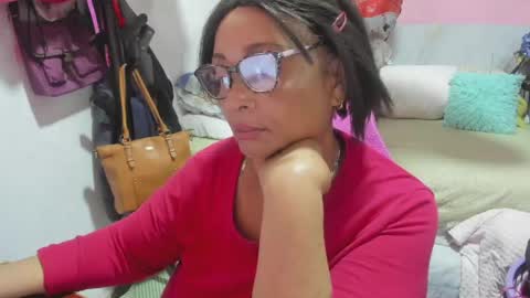 Snapshot of mrs_mommy chatting on 04-28-26, 02:27 mrs_mommy online show from 04-28-26, 02:27