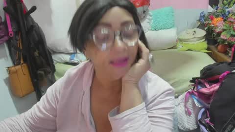 Snapshot of mrs_mommy chatting on 05-02-26, 06:02 mrs_mommy online show from 05-02-26, 06:02