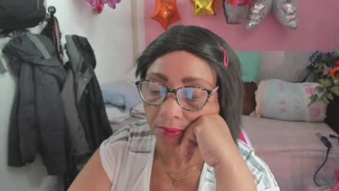 Snapshot of mrs_mommy chatting on 05-16-26, 05:34 mrs_mommy online show from 05-16-26, 05:34