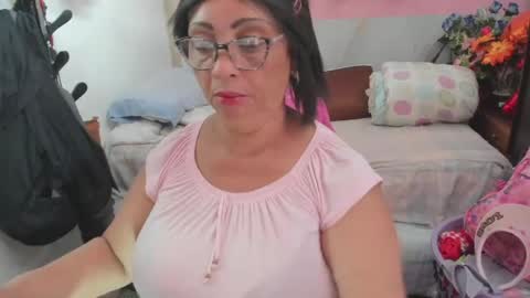 Snapshot of mrs_mommy chatting on 05-23-26, 06:56 mrs_mommy online show from 05-23-26, 06:56