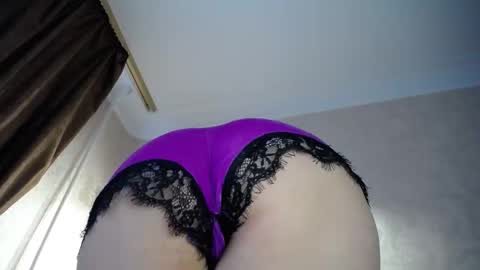 mrs_smith__ online show from 01-15-25, 07:48
