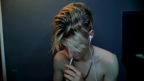 Snapshot of mrsexycum4u chatting on 01-06-25, 05:08 Adam online show from 01-06-25, 05:08