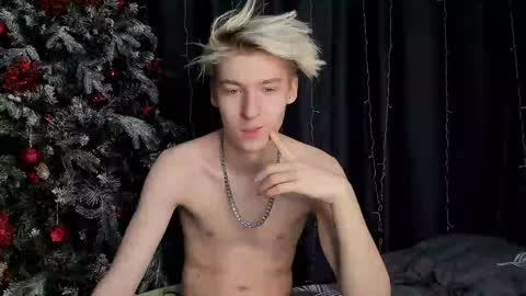 Snapshot of mrsexycum4u chatting on 01-24-25, 06:35 Adam online show from 01-24-25, 06:35