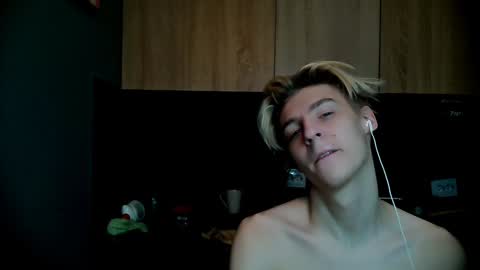 Snapshot of mrsexycum4u chatting on 01-28-25, 01:08 Adam online show from 01-28-25, 01:08