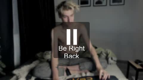 Snapshot of mrsexycum4u chatting on 01-28-25, 08:47 Adam online show from 01-28-25, 08:47