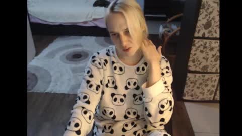 Sasha online show from 11-27-25, 05:04