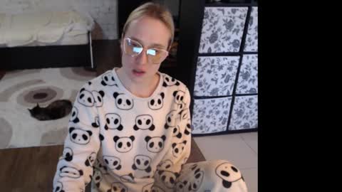 Sasha online show from 03-30-26, 04:24