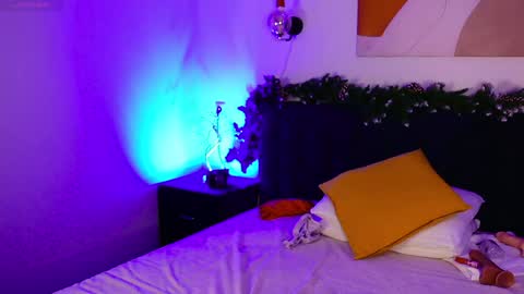 Molly online show from 12-06-24, 08:37