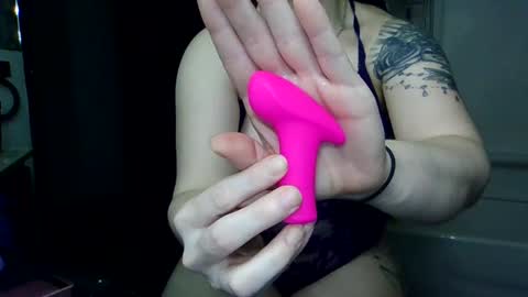 Mrstxoxo4594 online show from 05-05-26, 06:54