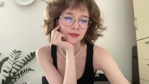 Snapshot of ms_christiana chatting on 06-05-26, 02:45 ms_christiana online show from 06-05-26, 02:45