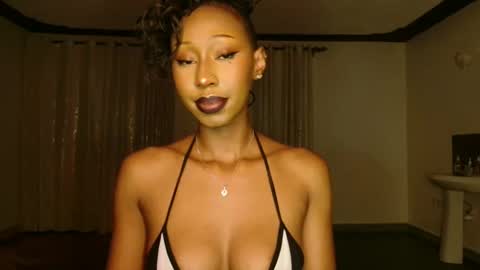 Snapshot of ms_crystal chatting on 10-19-25, 09:26 ms_crystal online show from 10-19-25, 09:26