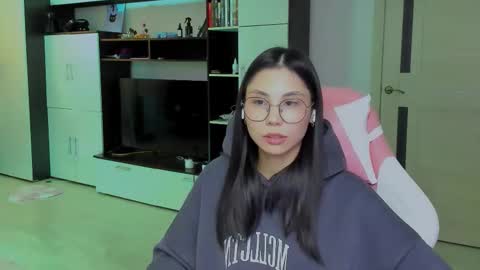 ms_emily_ online show from 01-13-26, 03:39