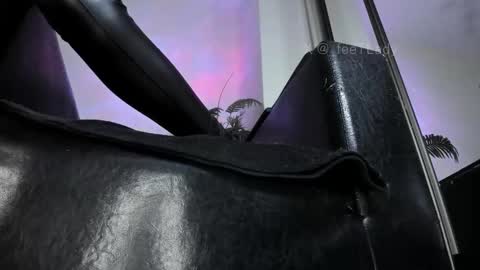 Snapshot of ms_enigma chatting on 11-13-25, 04:39 Goddess. Miss. Lady. Queen. Madam Milady online show from 11-13-25, 04:39