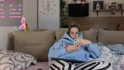 Ms ForYOU online show from 01-17-25, 04:17