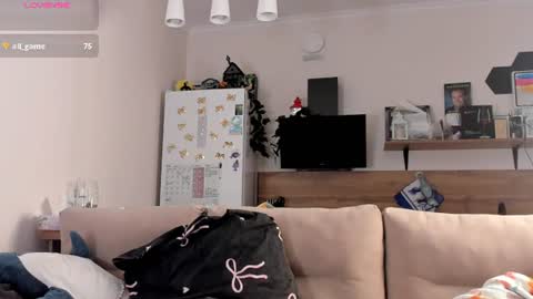 Ms ForYOU online show from 06-12-26, 04:39