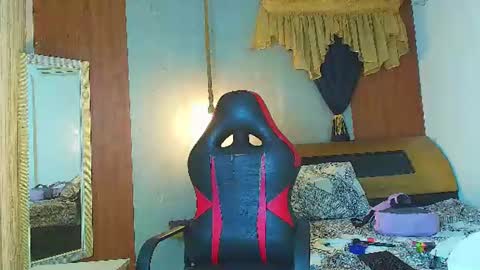 Snapshot of ms_leydi chatting on 06-25-26, 05:12 ms_leydi online show from 06-25-26, 05:12
