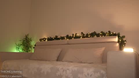 Your M online show from 12-15-24, 03:20