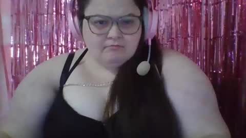 Snapshot of mscamirose15 chatting on 10-13-25, 08:09 Ms. Cami Rose online show from 10-13-25, 08:09