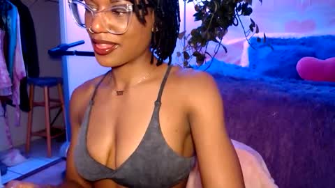 Snapshot of msemonibrown chatting on 02-11-26, 09:20 CocoSage online show from 02-11-26, 09:20