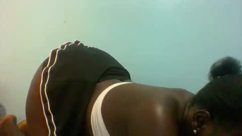 Snapshot of mseseseko0 chatting on 05-11-26, 04:04 mseseseko0 online show from 05-11-26, 04:04