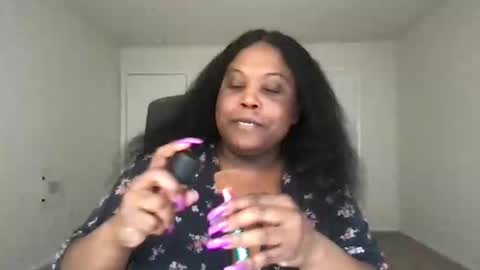 Snapshot of msjonemillion chatting on 03-01-26, 07:49 Chocolate Candy Stick online show from 03-01-26, 07:49