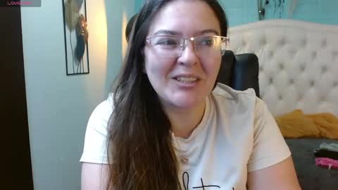 Snapshot of msjossie chatting on 05-12-26, 03:36 Jossie online show from 05-12-26, 03:36