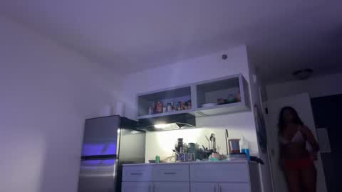 mskitty000 online show from 02-14-26, 09:44