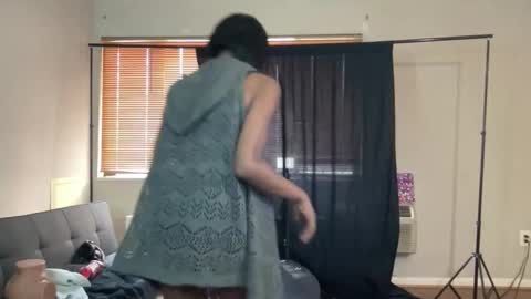 Merlin Mystique online show from 02-01-25, 05:37