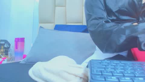 FERNANDA 3 online show from 12-14-25, 03:01