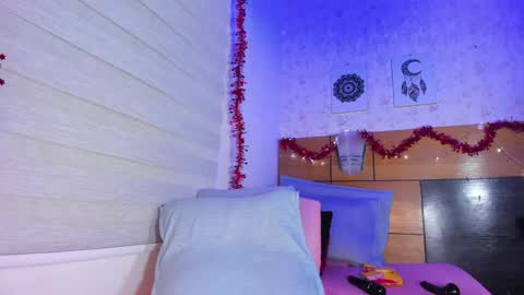 Manuela  online show from 01-03-25, 09:04