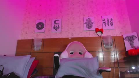 Manuela  online show from 01-11-25, 06:03